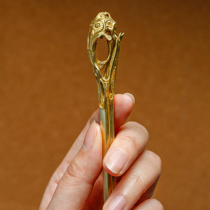 Brass Japonensis Skull Hairpin
